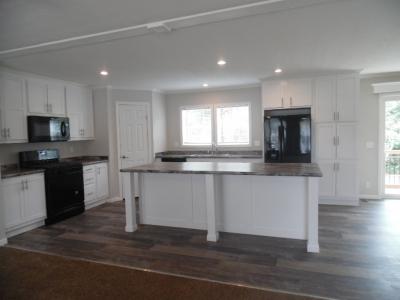 Mobile Home at 28711 Parkview Flat Rock, MI 48134