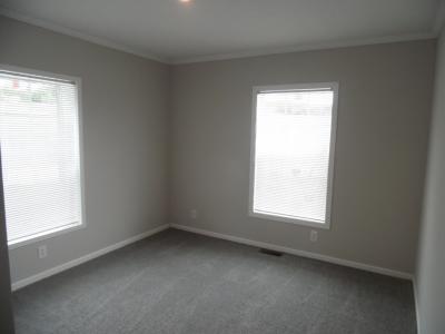 Photo 4 of 13 of home located at 28711 Parkview Flat Rock, MI 48134