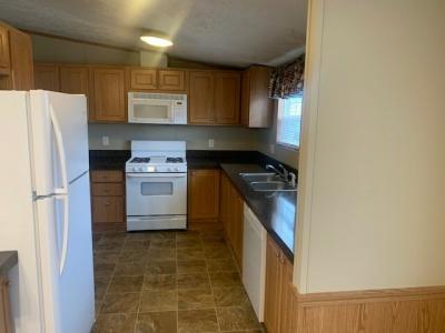 Photo 2 of 7 of home located at 29971 Applewood Flat Rock, MI 48134