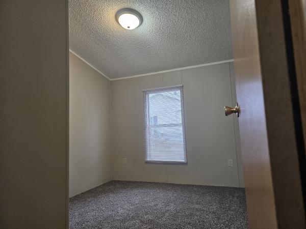 1997 Holly Park Mobile Home