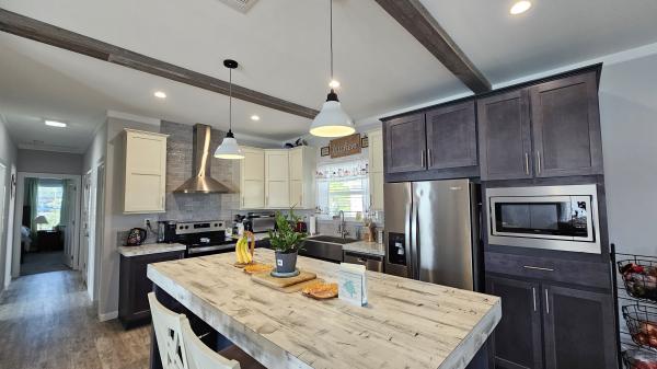 2022 Cavco 340LS28522A Mobile Home