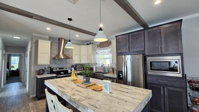 Photo 4 of 37 of home located at 205 Belleza Blvd Edgewater, FL 32141