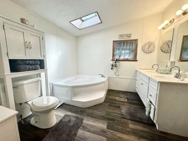 2000 Four Seasons Four Seasons Mobile Home