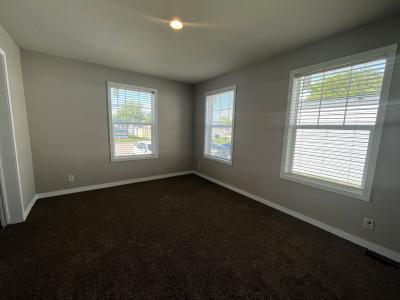 Photo 3 of 10 of home located at 40019 Woolwich Ct Sterling Heights, MI 48310