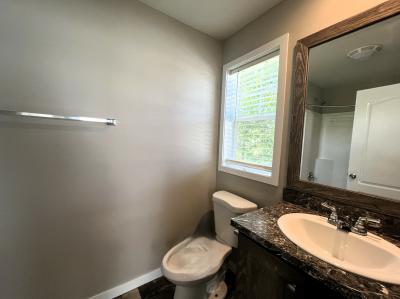 Photo 4 of 10 of home located at 40019 Woolwich Ct Sterling Heights, MI 48310