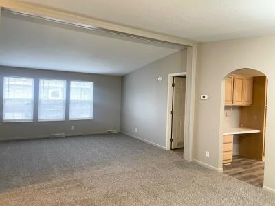 Photo 3 of 20 of home located at 3777 Golden Oak White Lake, MI 48383