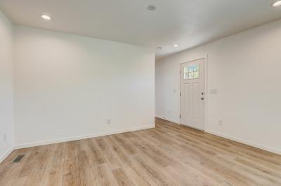 Photo 4 of 23 of home located at 2627 S Lamb Blvd #298 #298 Las Vegas, NV 89121