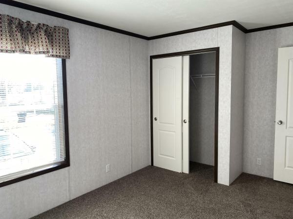 2021 Champion NWS-F-25206  Home