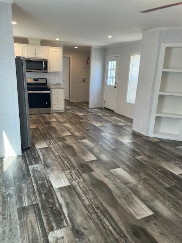 2022 Redman Homes 124 NWS-F-25206  Home