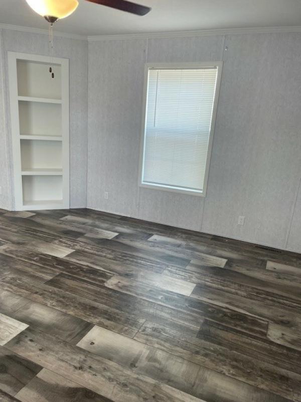 2022 Redman Homes 124 NWS-F-25206  Home