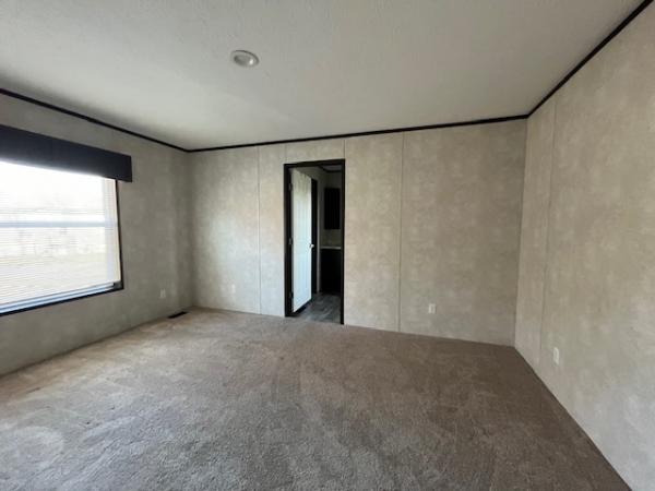 2019 FAIRMONT HOMES 430IN16663A  Home