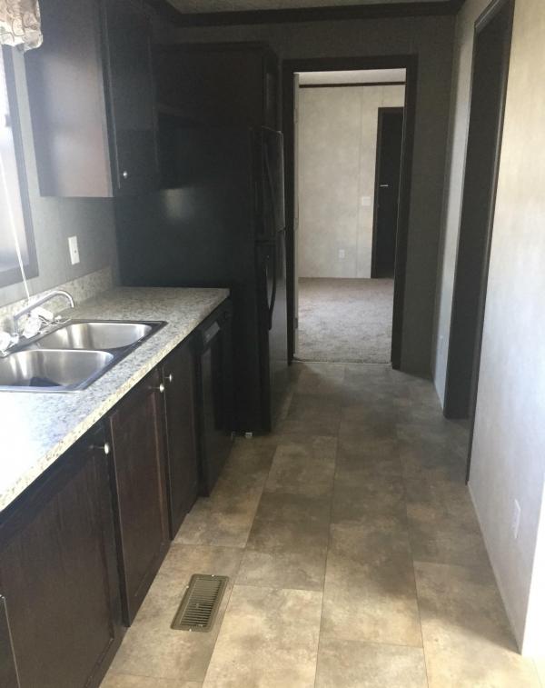 2019 Fairmont 1039 430HH16763D  Home