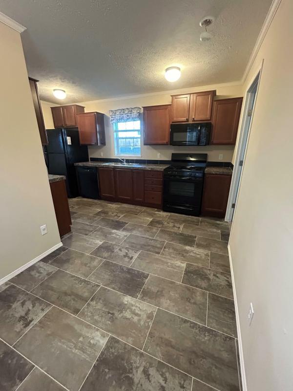 2023 MANUFACTURED HOUSING ENTERPRISES MANSION  Home