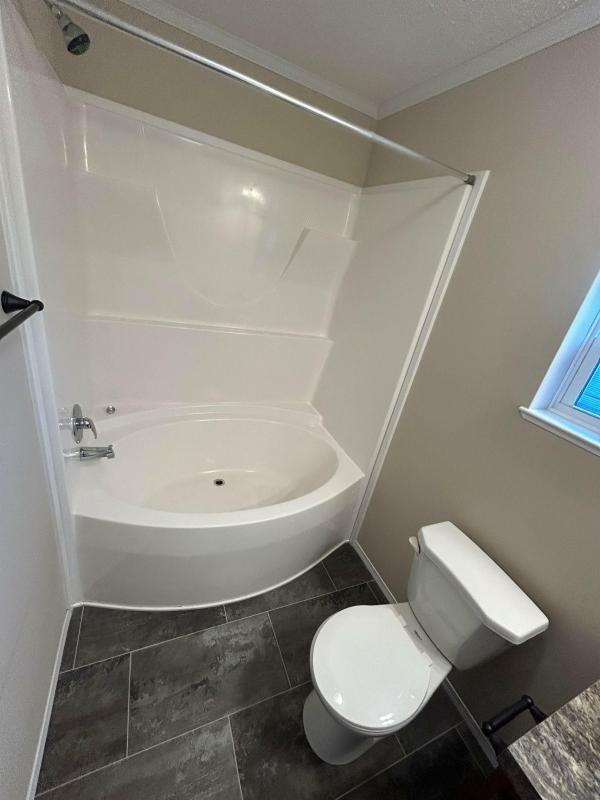 2023 MANUFACTURED HOUSING ENTERPRISES MANSION  Home