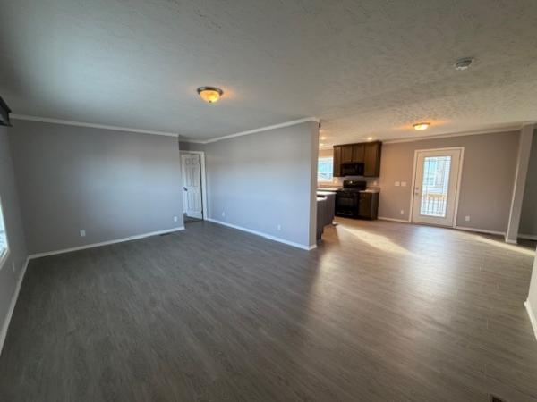 2023 CLAYTON RUTLEDGE 283 25RGR28684AH23  Home