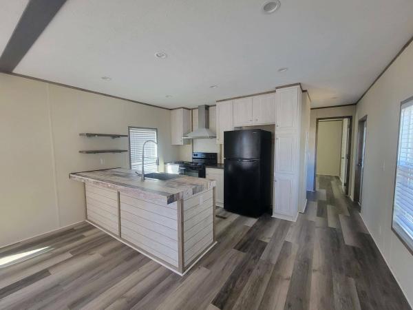 2022 41EDG16723AH22  Home