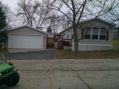 Photo 2 of 18 of home located at 305 Arizona Drive Theresa, WI 53091