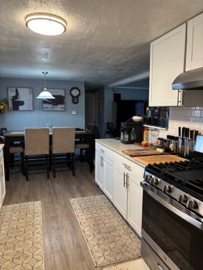 Photo 5 of 16 of home located at 43060 Frontenac Ave #484 Sterling Heights, MI 48314