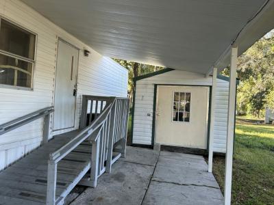 Photo 3 of 7 of home located at 7207 Woodland Drive Brooksville, FL 34601