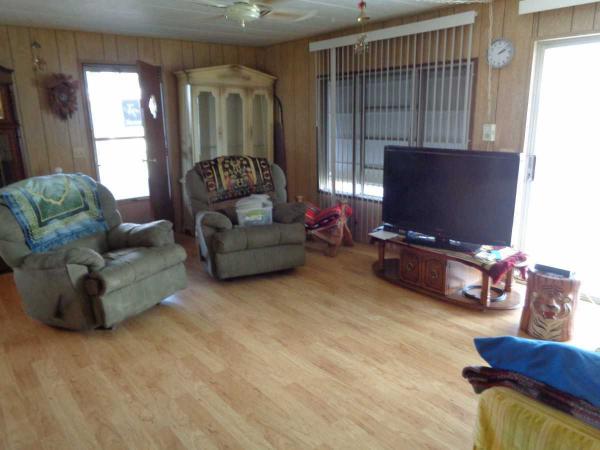 1972 BROAD Manufactured Home