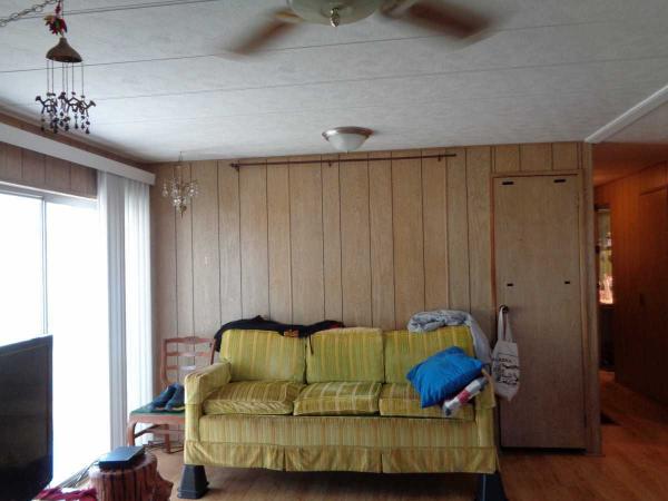 1972 BROAD Manufactured Home