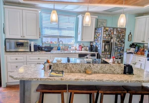 1984 FLEE HS Manufactured Home