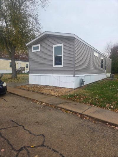 Mobile Home at 105 Willow Oak Dr, #105Wil Morton, IL 61550
