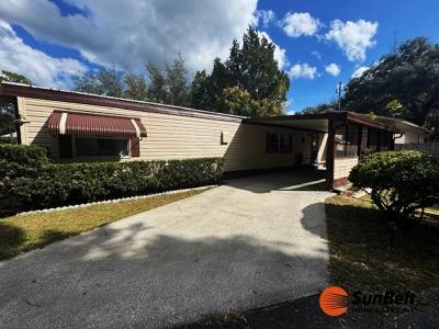 Photo 5 of 54 of home located at 13582 E Hwy 40 Lot 157 Silver Springs, FL 34488