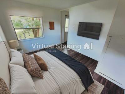 Photo 3 of 5 of home located at 2545 Park Drive Sanford, FL 32773