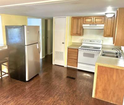 Photo 4 of 17 of home located at 7820 73rd Way N Pinellas Park, FL 33782