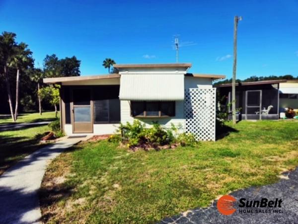 Photo 1 of 2 of home located at 36033 Emeralda Way, Lot F7 Leesburg, FL 34788