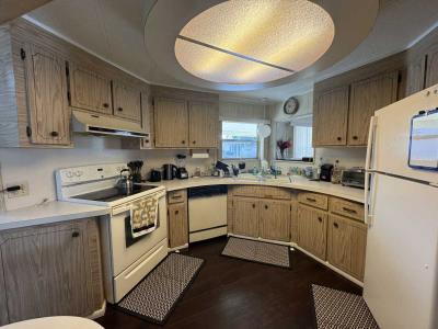 Photo 4 of 22 of home located at 15410 Lakeshore Villa Rd. Tampa, FL 33613