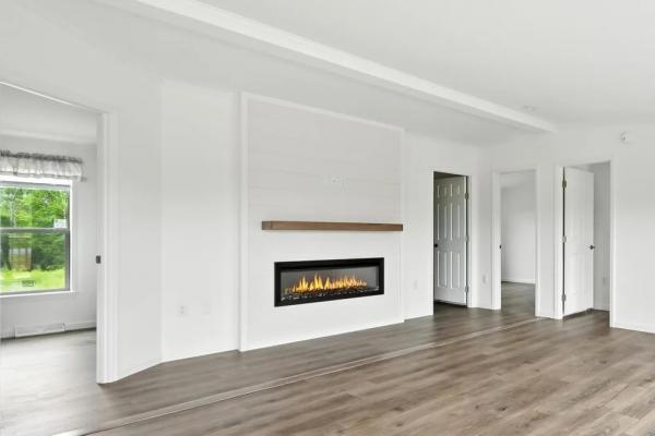 Photo 1 of 2 of home located at 709 Pine Street Quarryville, PA 17560