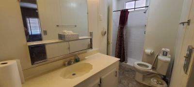 Photo 4 of 9 of home located at 704 44th Street Bakersfield, CA 93301