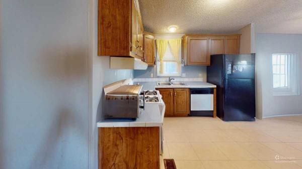 1997 Champion Dual Paned Windows Manufactured Home