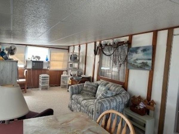 1977 Sunc Manufactured Home