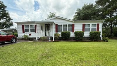 Photo 2 of 22 of home located at 3191 Moonshadow Lane Garden City, SC 29576