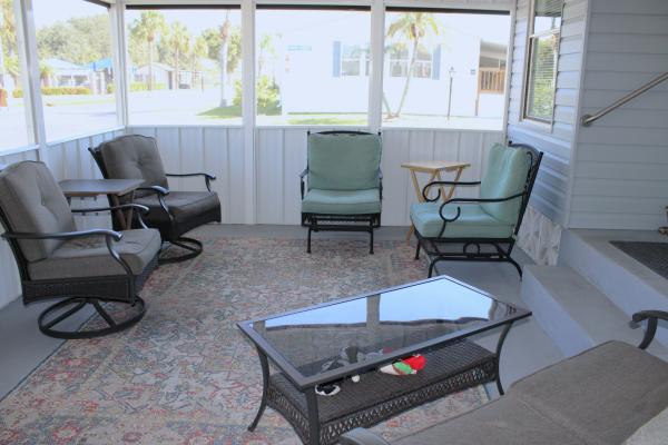 1983 TWIN 13705 Mobile Home