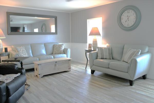 1983 TWIN 13705 Mobile Home