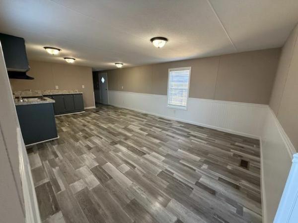 Photo 1 of 2 of home located at 7204 Larkspur Ln Lot #62 Powell, TN 37849