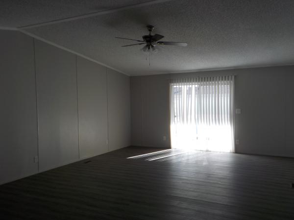 2000 Fleetwood Glenbrook Mobile Home