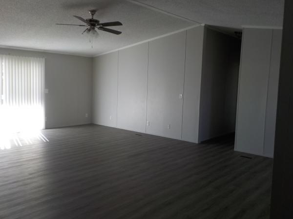 2000 Fleetwood Glenbrook Mobile Home