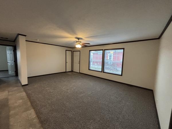 2019 CHAMPION RA2856201 Mobile Home