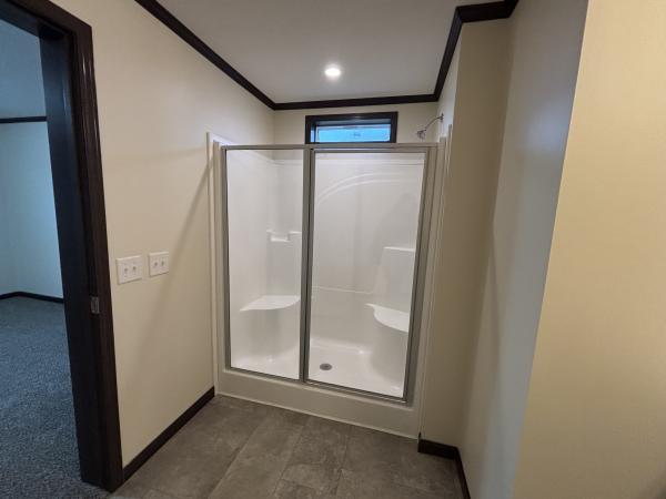 2019 CHAMPION RA2856201 Mobile Home