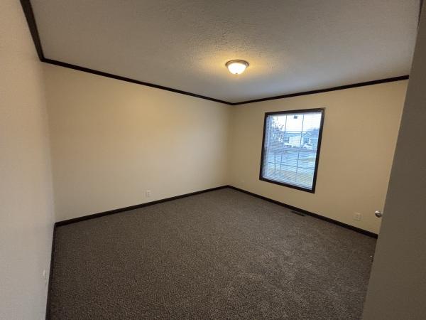 2019 CHAMPION RA2856201 Mobile Home