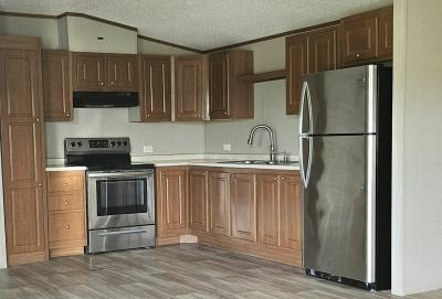 Photo 3 of 6 of home located at 6280 Hamilton Dr. #20 Fort Myers, FL 33905