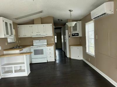 Photo 2 of 12 of home located at 6941 Macdonald Court, Lot 32 Zephyrhills, FL 33541