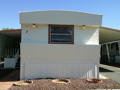 Photo 3 of 14 of home located at 7112 Pan American Fwy NE #7 Albuquerque, NM 87109