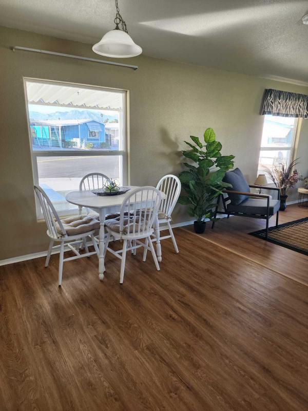 2015 Fleetwood Crownpointe Xtreme Mobile Home