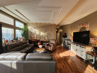 Photo 4 of 29 of home located at 103 Gannet Fountain Valley, CA 92708